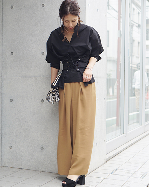 laboratory work（ラボラトリーワーク）の「＜一枚でサマになる！＞レースアップシャツ（シャツ/ブラウス・レディース・サックスブルー/オフホワイト/ブラック・MEDIUM）」の15枚目の写真