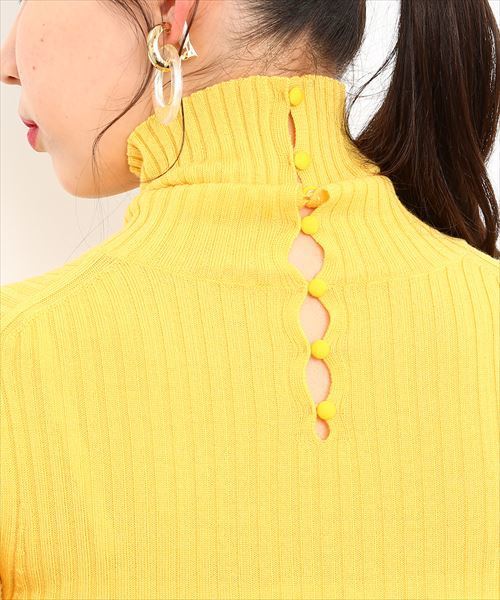 ADAM ET ROPE'（アダムエロペ）の「ウォッシャブルウールタートルリブプルオーバー（ニット/セーター・レディース・ベージュ/ブルー系その他/パープル/イエロー・FREE）」の16枚目の写真