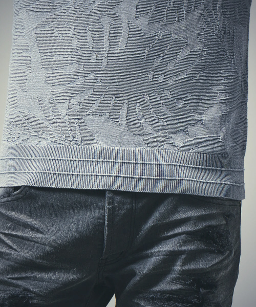 5351 POUR LES HOMMES(ゴーサンゴーイチプールオム)の「ストーンウォッシュニット(ニット/セーター・メンズ・インディゴブルー/ピンク/ブラック・44/46/48)」の16枚目の写真