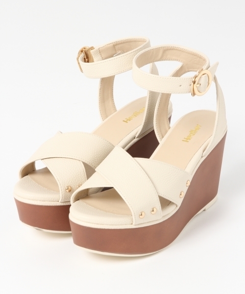 Heather(ヘザー)の「アツゾコクロスサンダル 783470(サンダル・レディース・ブラック/ホワイト/レッド/シルバー系その他・L/M/S)」の2枚目の写真