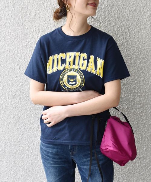 SHIPS（シップス）の「カレッジプリントTee◇（Tシャツ/カットソー・レディース・ホワイト/ライトホワイト/ネイビー・ONE SIZE）」の3枚目の写真