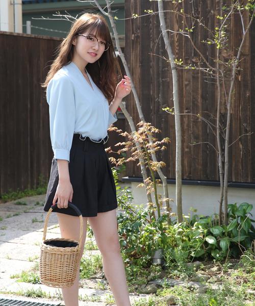 Girly Doll（ガーリードール）の「ブラウス　Vネックプルオーバー（シャツ/ブラウス・レディース・ライトブルー/ブラック/ベージュ/オフホワイト・M/L）」の17枚目の写真