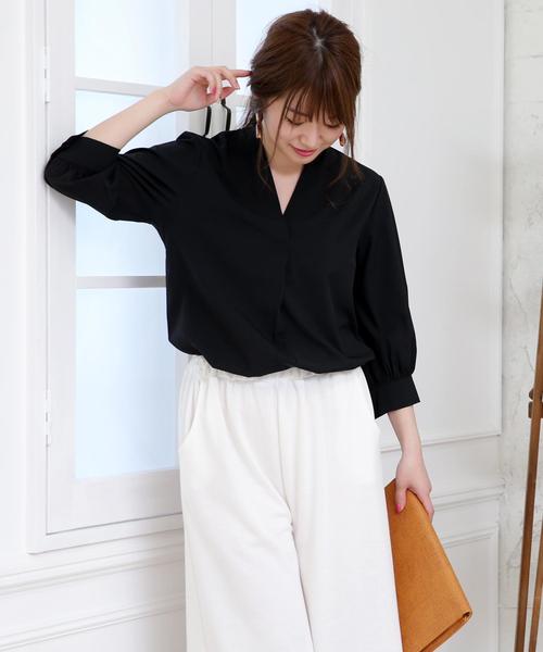 Girly Doll（ガーリードール）の「ブラウス　Vネックプルオーバー（シャツ/ブラウス・レディース・ライトブルー/ブラック/ベージュ/オフホワイト・M/L）」の15枚目の写真