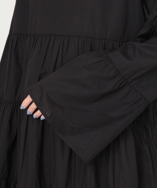 LOWRYS FARM（ローリーズファーム）の「ティアードワンピース　807102（ワンピース・レディース・ブラック/レッド・LARGE/MEDIUM）」の9枚目の写真