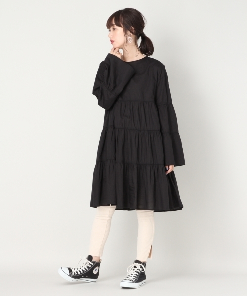 LOWRYS FARM（ローリーズファーム）の「ティアードワンピース　807102（ワンピース・レディース・ブラック/レッド・LARGE/MEDIUM）」の6枚目の写真