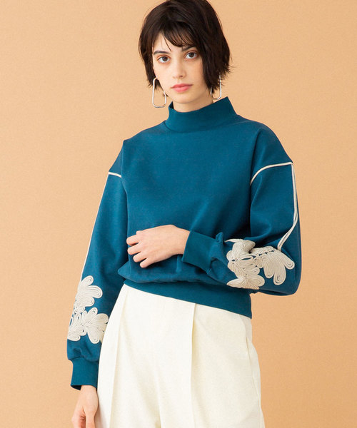 UNITED TOKYO（ユナイテッドトウキョウ）の「エンブロイダリースエット