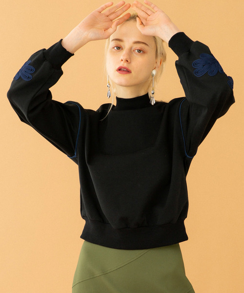 UNITED TOKYO（ユナイテッドトウキョウ）の「エンブロイダリースエット