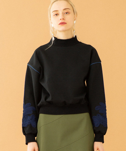 UNITED TOKYO（ユナイテッドトウキョウ）の「エンブロイダリースエット