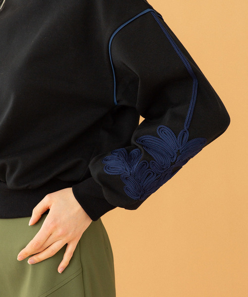 UNITED TOKYO（ユナイテッドトウキョウ）の「エンブロイダリースエット