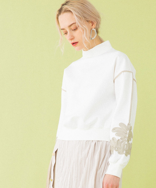 本日限定！【美品】UNITED TOKYO スムースエンブロイダリートップス UNITED TOKYO（ユナイテッドトウキョウ）の「エンブロイダリースエット