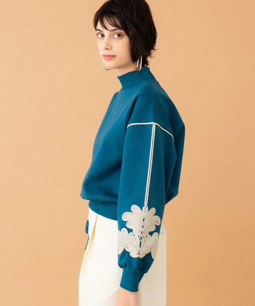 UNITED TOKYO（ユナイテッドトウキョウ）の「エンブロイダリースエット