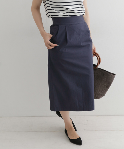 URBAN RESEARCH DOORS（アーバンリサーチドアーズ）の「ワンウォッシュタックストレートスカート∴（スカート・レディース・ベージュ/ネイビー・38/36）」の3枚目の写真