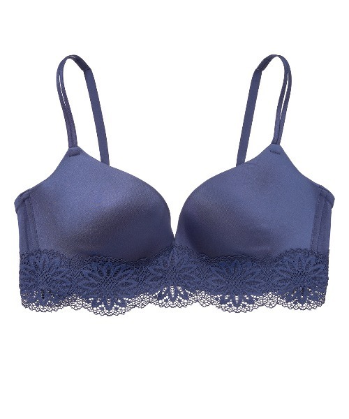 PEACH JOHN(ピーチジョン)の「【Tシャツに響きにくい/透けにくい】【瞬間着やせ脇高ブラ。着太りしやすいトップスもスッキリ見え!】スマートブラ(ブラジャー・レディース・ブラック/ブラウン/ピンク/レンガ/ライトグリーン/アイボリー/ミント/レッド/ネイビー/ピンクベージュ/ラベンダー/クリーム/コーラルピンク/ブルー/ダークネイビー/ダークラベンダー/モカ/ボルドー/グレー・B70/C70/D70/B75/C65/C75/D65/D75/E65/E70/E75/F65/F70/F75/E80/B80/C80/D80)」の11枚目の写真