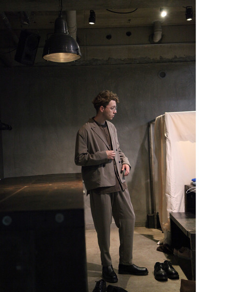 NILWAY（ニルウェイ）の「【Nilway】ドレープポリトロダブルテーラードジャケット（テーラードジャケット・メンズ・ブラック/ベージュ/グレイッシュベージュ/ブラウン/アイボリー/レッド系その他/ベージュ系その他/ブラック系その他・MEDIUM/LARGE/X-LARGE）」の12枚目の写真