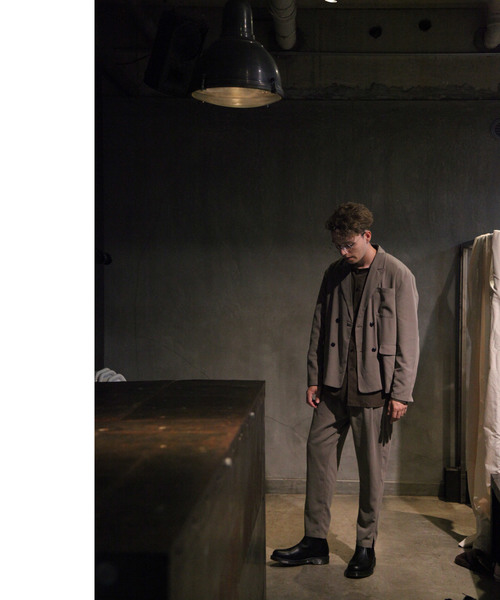 NILWAY（ニルウェイ）の「【Nilway】ドレープポリトロダブルテーラードジャケット（テーラードジャケット・メンズ・ブラック/ベージュ/グレイッシュベージュ/ブラウン/アイボリー/レッド系その他/ベージュ系その他/ブラック系その他・MEDIUM/LARGE/X-LARGE）」の18枚目の写真