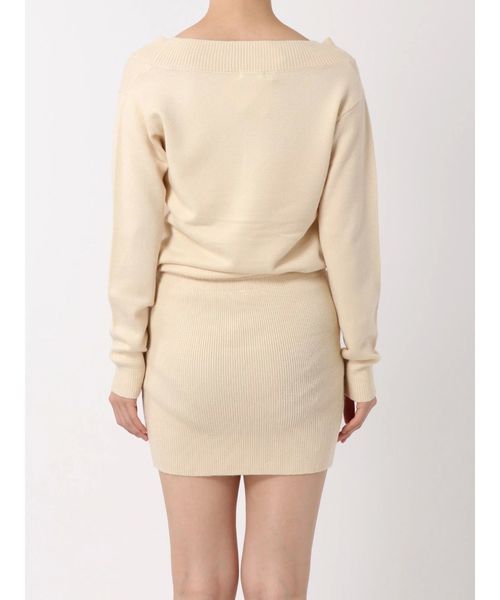 GYDA（ジェイダ）の「Vネックタイトニットワンピース（ワンピース・レディース・カーキ/ブラック/アイボリー・FREE）」の6枚目の写真