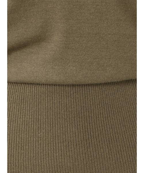 GYDA（ジェイダ）の「Vネックタイトニットワンピース（ワンピース・レディース・カーキ/ブラック/アイボリー・FREE）」の11枚目の写真