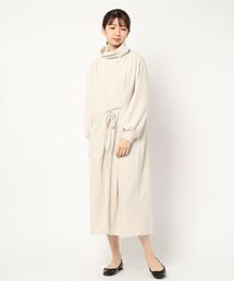 サカリバオフタートルネックワンピース