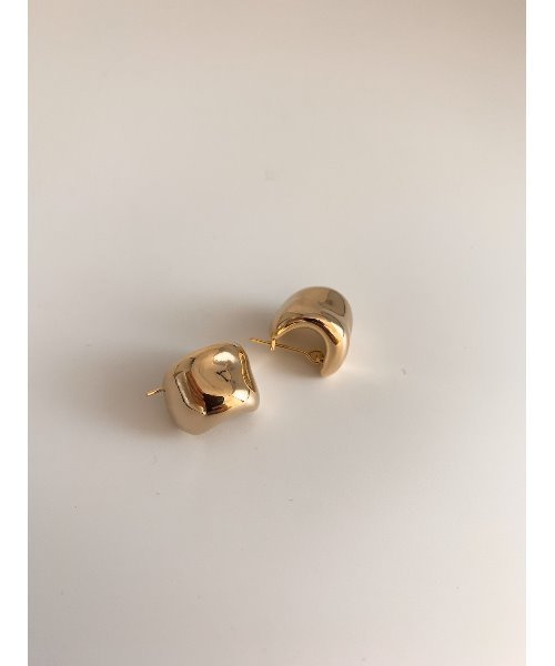 mou(モウ)の「デコボコ歪みピアス(ピアス(両耳用)・レディース・シルバー/ゴールド・FREE)」の4枚目の写真