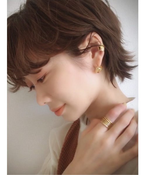 mou(モウ)の「デコボコ歪みピアス(ピアス(両耳用)・レディース・シルバー/ゴールド・FREE)」の5枚目の写真