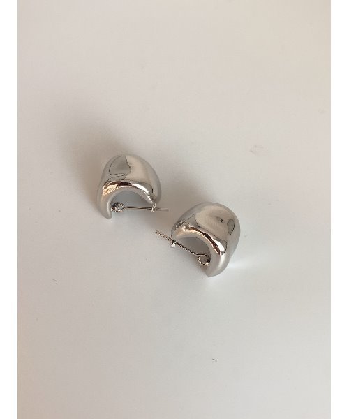 mou(モウ)の「デコボコ歪みピアス(ピアス(両耳用)・レディース・シルバー/ゴールド・FREE)」の12枚目の写真