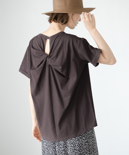LEPSIM(レプシィム)の「バックツイストサマミエプルオーバー 891210(Tシャツ/カットソー・レディース・オフホワイト/ブラック/ダークブラウン/ミント・FREE)」の4枚目の写真
