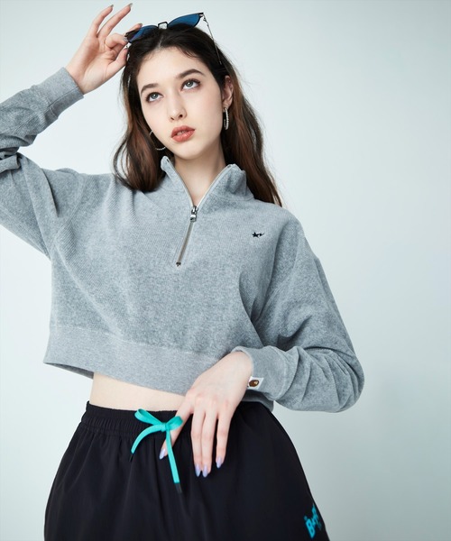 アベイシングエイプ　レディース　トップス A BATHING APE（アベイシングエイプ）の「RIB CROPPED HALF ZIP