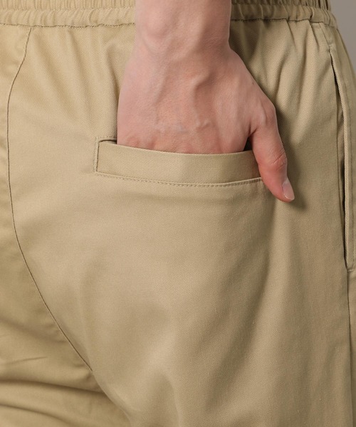 LAKOLE（ラコレ）の「リラックスワイドチノパンツ / LAKOLE（チノパンツ・メンズ・アイボリー/ブラウン/ブラック/ベージュ・LARGE/MEDIUM）」の17枚目の写真