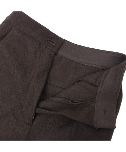 MODE ROBE（モードローブ）の「センタープレス フレアパンツ（その他パンツ・レディース・アイボリー/ブラック/ブラウン・S/M/L）」の19枚目の写真