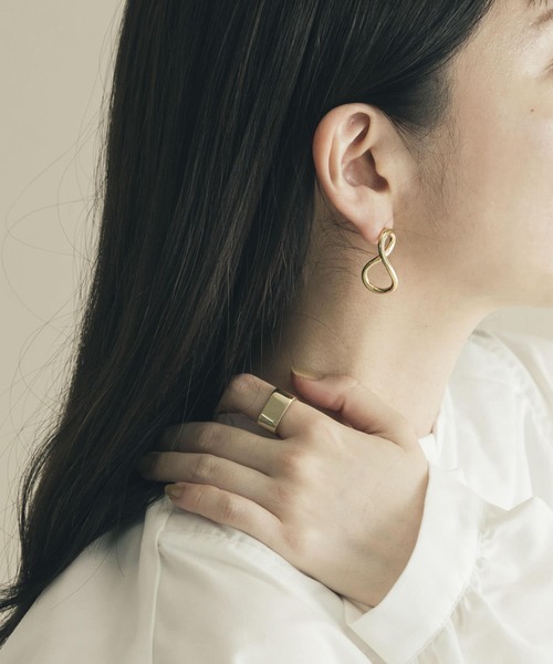 SMELLY（スメリー）の「ネジリメタルピアス（ピアス（両耳用）・レディース・ゴールド・-）」の6枚目の写真