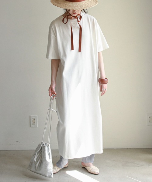 feepur（フェピュール）の「【抗菌加工】ヘビーウェイトCOTTON Teeワンピース（ワンピース・レディース・ホワイト/チャコールグレー/ブラック/ベージュ/オリーブ/オレンジ・MEDIUM）」の13枚目の写真