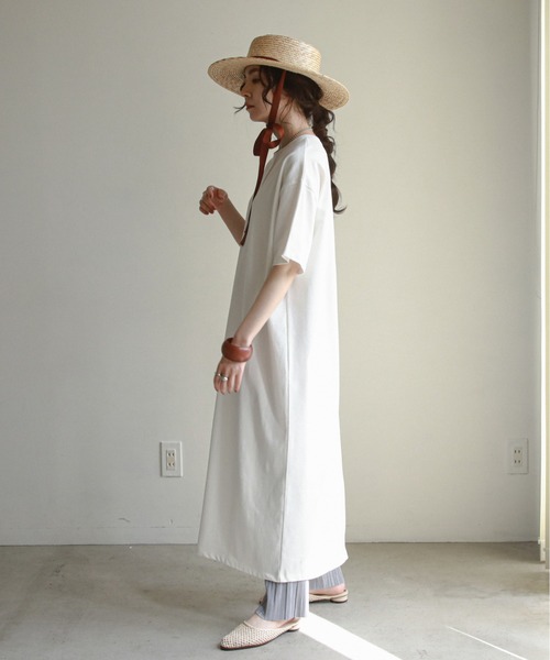feepur（フェピュール）の「【抗菌加工】ヘビーウェイトCOTTON Teeワンピース（ワンピース・レディース・ホワイト/チャコールグレー/ブラック/ベージュ/オリーブ/オレンジ・MEDIUM）」の11枚目の写真