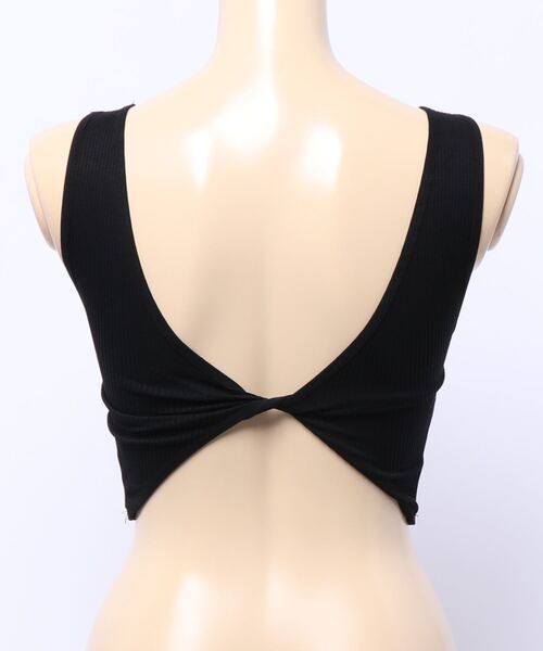 PEACH JOHN（ピーチジョン）の「【ゆる系トップスのインに、背中見せできるパッド入りブラトップ】ＰＪ　ＣＯＬＯＲＳサイドオープンブラトップ（タンクトップ・レディース・ピンク/ネイビー/ブラック・LARGE/MEDIUM/SMALL）」の18枚目の写真