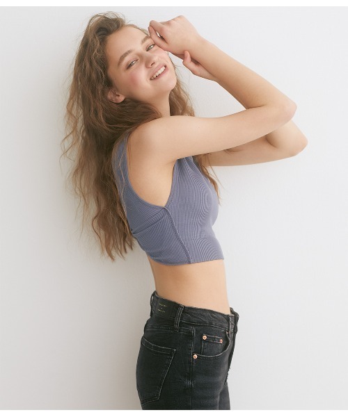 PEACH JOHN（ピーチジョン）の「【ゆる系トップスのインに、背中見せできるパッド入りブラトップ】ＰＪ　ＣＯＬＯＲＳサイドオープンブラトップ（タンクトップ・レディース・ピンク/ネイビー/ブラック・LARGE/MEDIUM/SMALL）」の7枚目の写真