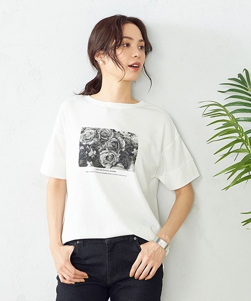COMME CA ISM(コムサイズム)の「フォトプリント Tシャツ(Tシャツ/カットソー・レディース・ホワイト/ターコイズブルー/ミント/チャコール・MEDIUM/LARGE)」の2枚目の写真