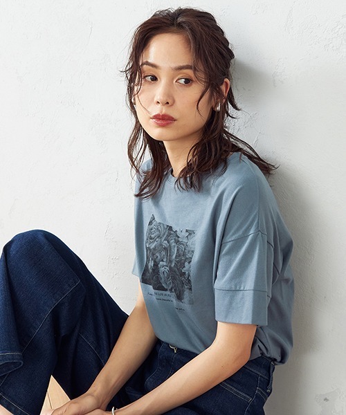 COMME CA ISM(コムサイズム)の「フォトプリント Tシャツ(Tシャツ/カットソー・レディース・ホワイト/ターコイズブルー/ミント/チャコール・MEDIUM/LARGE)」の4枚目の写真