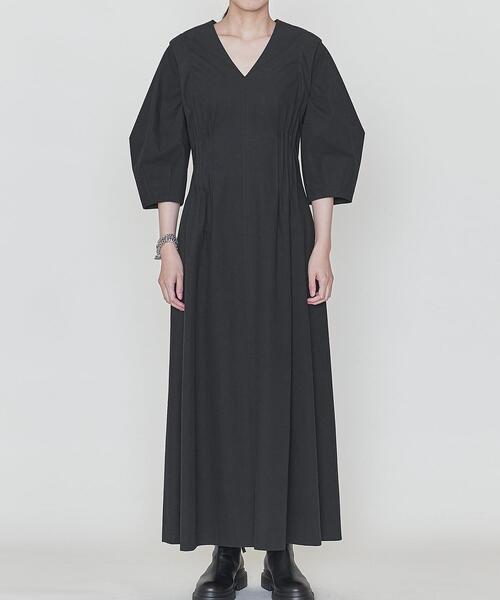 ASTRAET（アストラット）の「＜ASTRAET（アストラット）＞コットン ピンタック Vネック ワンピース†（ワンピース・レディース・オフホワイト/ブラック・FREE）」の3枚目の写真