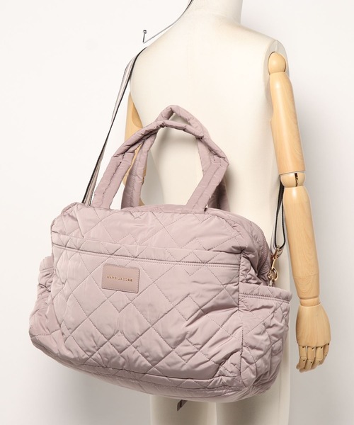 MARC JACOBS（マークジェイコブス）の「QUILTED NYLON/キルテッド ナイロン ラージ ウィークエンダー（ボストンバッグ・レディース・ピンク系その他・ONE SIZE）」の10枚目の写真