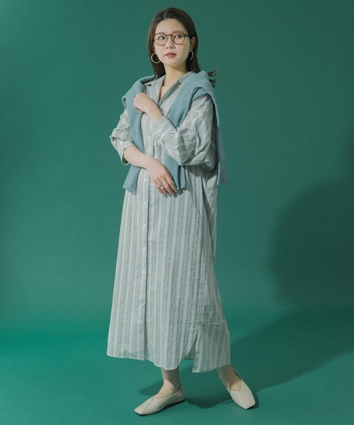 URBAN RESEARCH ROSSO（アーバンリサーチロッソ）の「スムースVネックニットカーディガン（カーディガン/ボレロ・レディース・ベージュ/グリーン・FREE）」の4枚目の写真