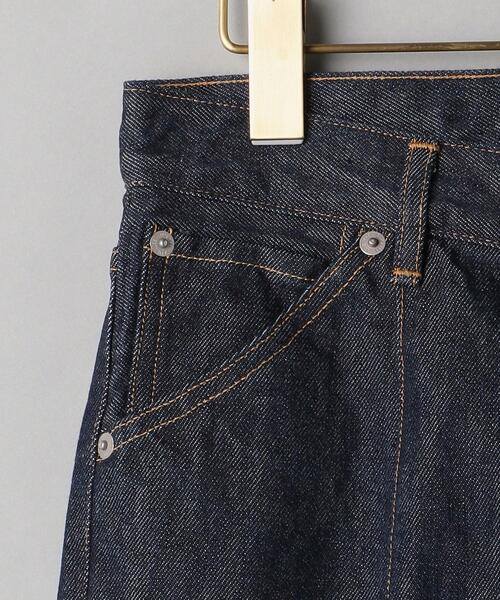 AURALEE(オーラリー)の「<AURALEE>ピンタックデニムパンツ Ψ(デニムパンツ・レディース・ネイビー・0/1)」の5枚目の写真