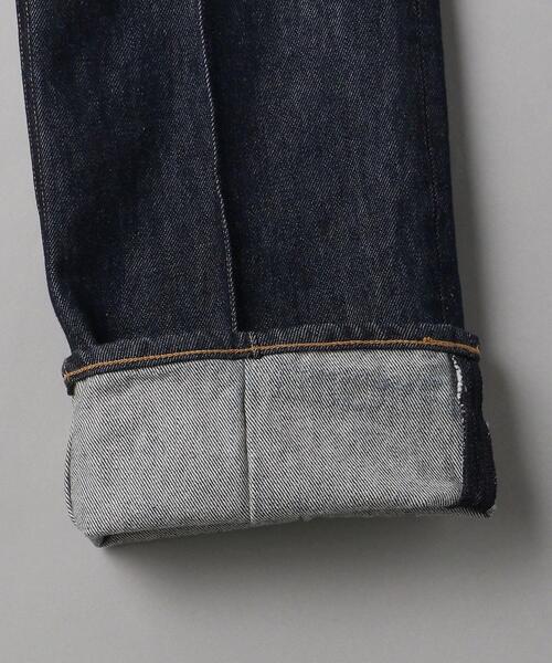 AURALEE(オーラリー)の「<AURALEE>ピンタックデニムパンツ Ψ(デニムパンツ・レディース・ネイビー・0/1)」の7枚目の写真