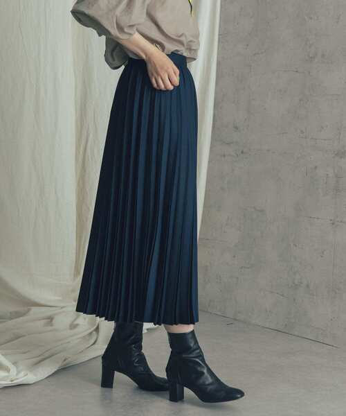 URBAN RESEARCH ROSSO（アーバンリサーチロッソ）の「サテンプリーツスカート（スカート・レディース・ネイビー/カーキ/ピンク・38/36）」の5枚目の写真
