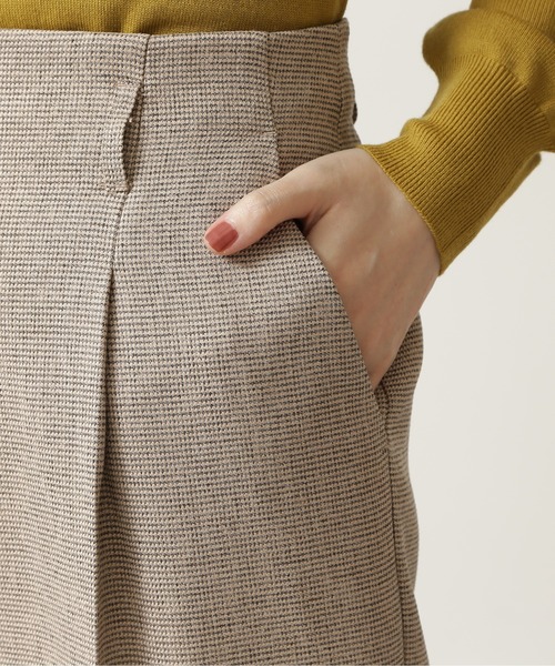 NATURAL BEAUTY BASIC(ナチュラルビューティーベーシック)の「ツイーディーチドリパンツ(その他パンツ・レディース・ベージュ系その他/ブラウン系その他・SMALL/MEDIUM/X-SMALL)」の17枚目の写真