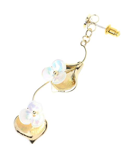 INGNI（イング）の「フラワーピアス（ピアス（両耳用）・レディース・ゴールド・ONE SIZE）」の2枚目の写真