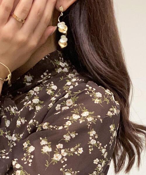 INGNI（イング）の「フラワーピアス（ピアス（両耳用）・レディース・ゴールド・ONE SIZE）」の8枚目の写真