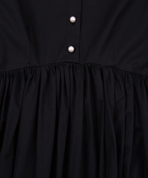 PUNYUS（プニュズ）の「パールボタンシャツワンピース（シャツワンピース・レディース・ブラック/サックスブルー/グリーン/ダークオレンジ・1/2/4/3）」の9枚目の写真