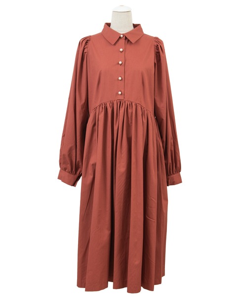 PUNYUS（プニュズ）の「パールボタンシャツワンピース（シャツワンピース・レディース・ブラック/サックスブルー/グリーン/ダークオレンジ・1/2/4/3）」の13枚目の写真