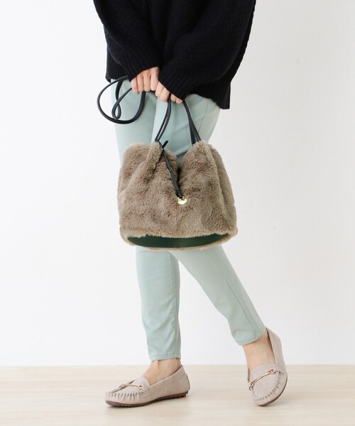 DRESKIP（ドレスキップ）の「◆フェイクファーつまみショルダー（ショルダーバッグ・レディース・ブラウン系1/ブラウン系その他/ピンク系/アイボリー・00）」の10枚目の写真