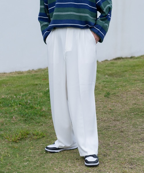 Perushu（ペルーシュ）の「センタープレスストレートスラックス（スラックス・メンズ・ホワイト/ブラック/ダークグリーン/イエロー・SMALL/MEDIUM/LARGE）」の2枚目の写真