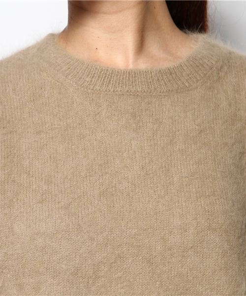 Whim Gazette（ウィムガゼット）の「アンゴラクルーネックプルオーバー